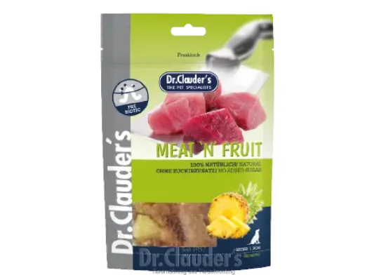 Снимка на Dr. Clauder's Meat Fruit Snack/pre biotik/ -меки кубчета от пилешко месо и ананас за кучета, 80 гр