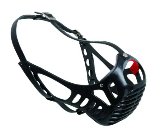 Снимка на Camon Plastic muzzle Boxer - намордник за кучета с обиколка на муцуната 47 см., и дължина на муцуната 6.5 см.