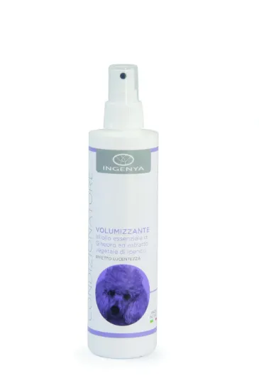 Снимка на Camon Volume shampoo -Обемен шампоан за кучета с етерично масло от хвойна и растителен екстракт от жълт кантарион 250мл