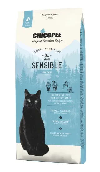 Снимка на Chicopee Classic Nature Line Adult Sensible-Храна за котки с чувствителни стомаси с агнешко месо 1.5 кг.