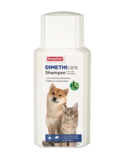 Снимка на Beaphar Dimethicare - Шампоан за кучета и котки против бълхи, кърлежи, комари, пясъчни мухи и други 200 мл.