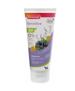 Показвай детайлите за Beaphar BIO Shampoo Sensetive -Шампоан за кучета с био жълт кантарион, касис, алое вера 200 мл. 1 - MyPetShop.bg Снимка на Beaphar BIO Shampoo Sensetive -Шампоан за кучета с био жълт кантарион, касис, алое вера 200 мл. 1