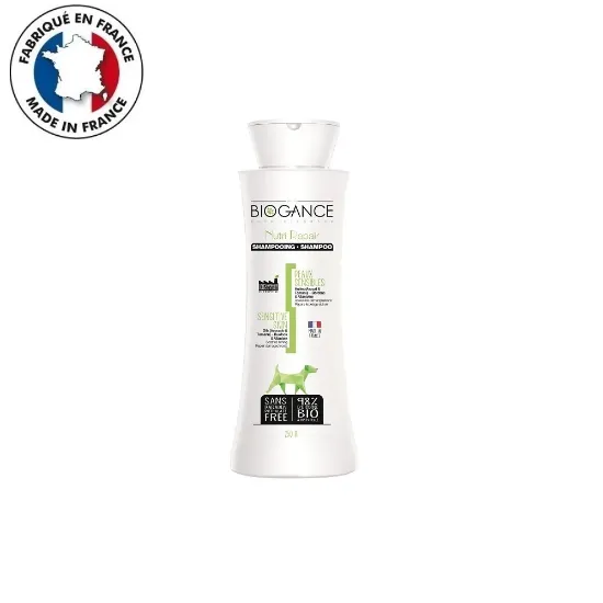 Снимка на Biogance Nutry repair shampoo - Кучешки шампоан,възстановяващ, за изтощена козина 250 мл.
