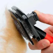 Снимка на Ferplast Dog slicker brush - Четка с бутон за отстраняване на косми за кучета, 12,5 x h 19 см. 2