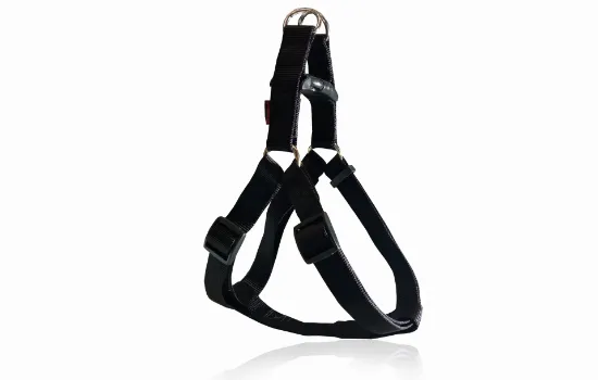Снимка на Pet Interest Plain Harness M - Регулируем нагръдник за кучета, 2 * 40-60 см. - черен