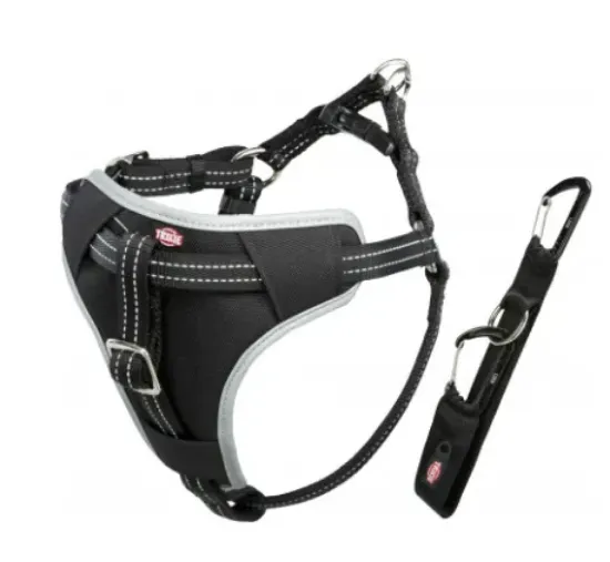 Снимка на Trixie Car Harness Comfort M - Регулируем нагръдник за автомобил за кучета, 50-65 см. - черен