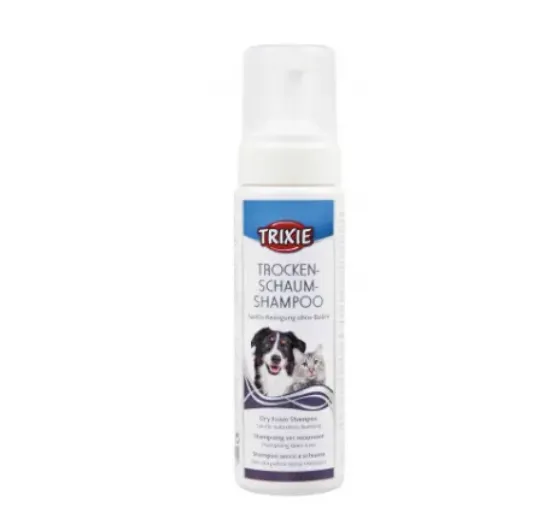 Снимка на Trixie Dry Foam Shampoo - Шампоан за сухо къпане за кучета, котки и други домашни любимци, 230 мл.