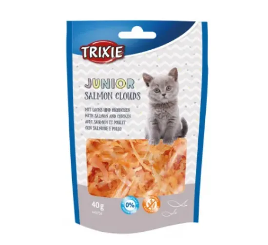 Снимка на Trixie Junior Salmon Clouds - Лакомство за подрастващи котки, вкусни филенца със сьомга и пилешко, 40 гр./3 пакета