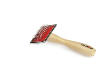 Показвай детайлите за Camon Slicker brush with wooden handle L - Дървена четка за кучета, с метални щифтове с пластмасово покритие, 12/6 см. 1 - MyPetShop.bg Снимка на Camon Slicker brush with wooden handle L - Дървена четка за кучета, с метални щифтове с пластмасово покритие, 12/6 см. 1