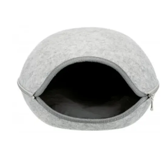 Снимка на Trixie Luna Cave - Меко легло с цип за кучета и котки, 40/46/24 см. - сиво