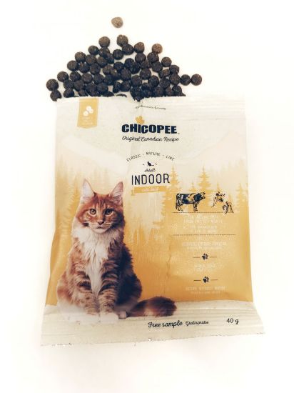 Снимка на Chicopee Classic Nature Line Adult Indoor-Храна за домашни котки с говеждо месо 1.5 кг.