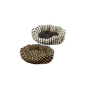 Показвай детайлите за Ferplast - Domino 45 - Меко легло за кучета и котки, 44/40/16 см. 1 - MyPetShop.bg Снимка на Ferplast - Domino 45 - Меко легло за кучета и котки, 44/40/16 см. 1