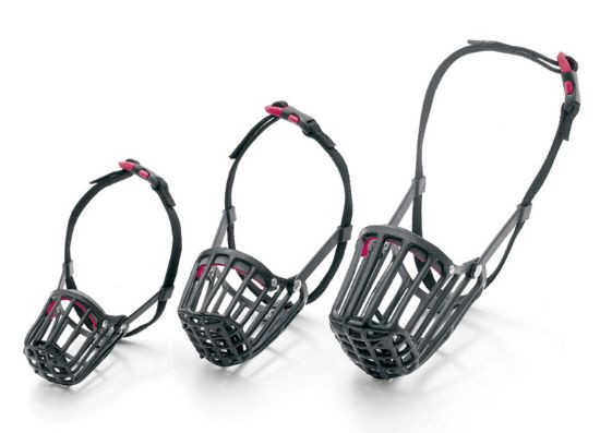 Миазоо - намордник пластмасов за породи тип- коли, кокер, шнауцер, гонче, кралски пудел