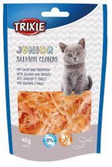 Trixie Junior Salmon Clouds - Лакомство за подрастващи котки, вкусни филенца със сьомга и пилешко, 40 гр.