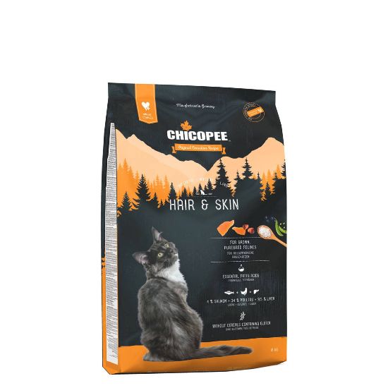 Chicopee Holistic Nature Line Hair&Skin-Храна за котка за израснали породисти котки,блестяща и еластична кожа и козина-8 кг.