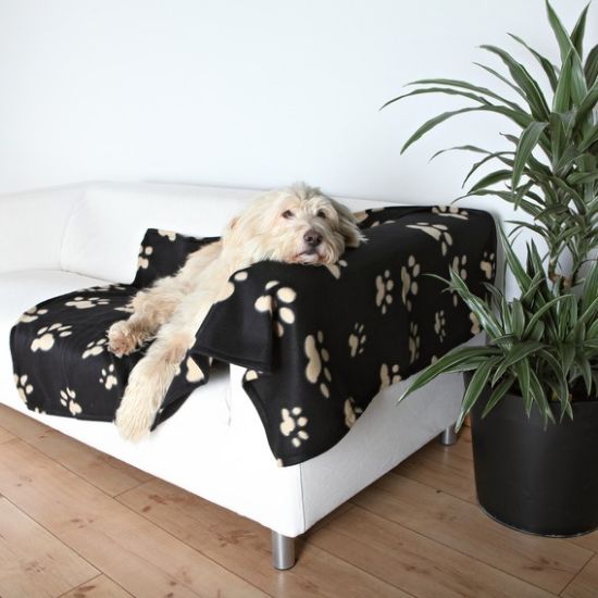 Trixie Barney Blanket black beige - Одеяло за кучета черно с бежови лапички 150 / 100 см